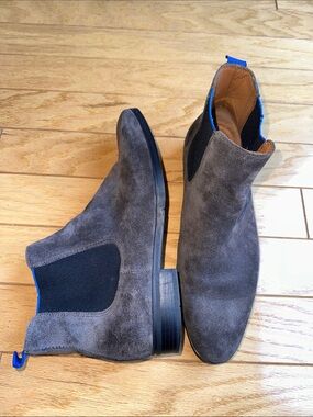 Men's Gray Suede Chelsea Boots with Blue Accent Pull Tabs